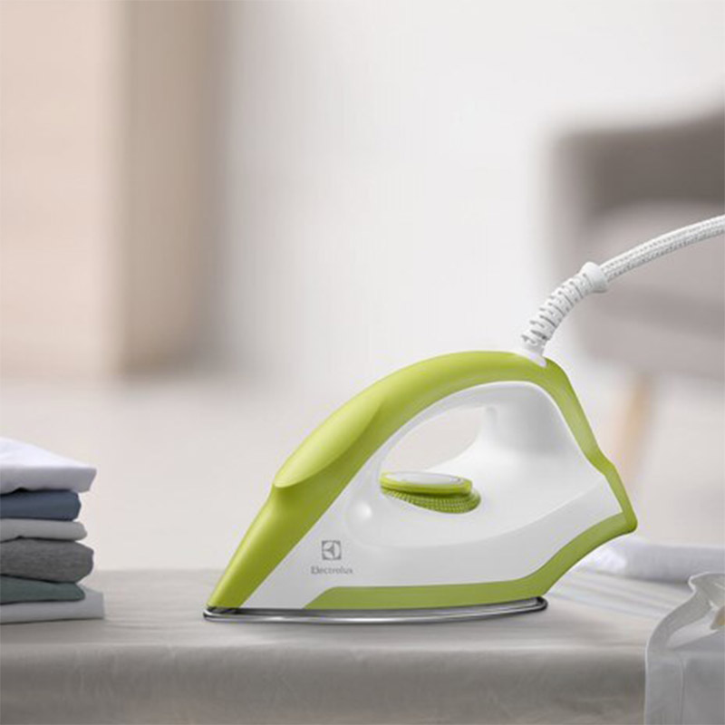 เตารีดElectrolux-EDI1014-03